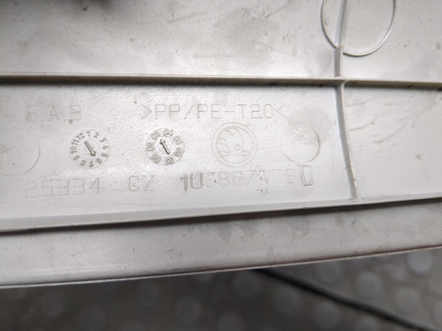 Накладка стойки