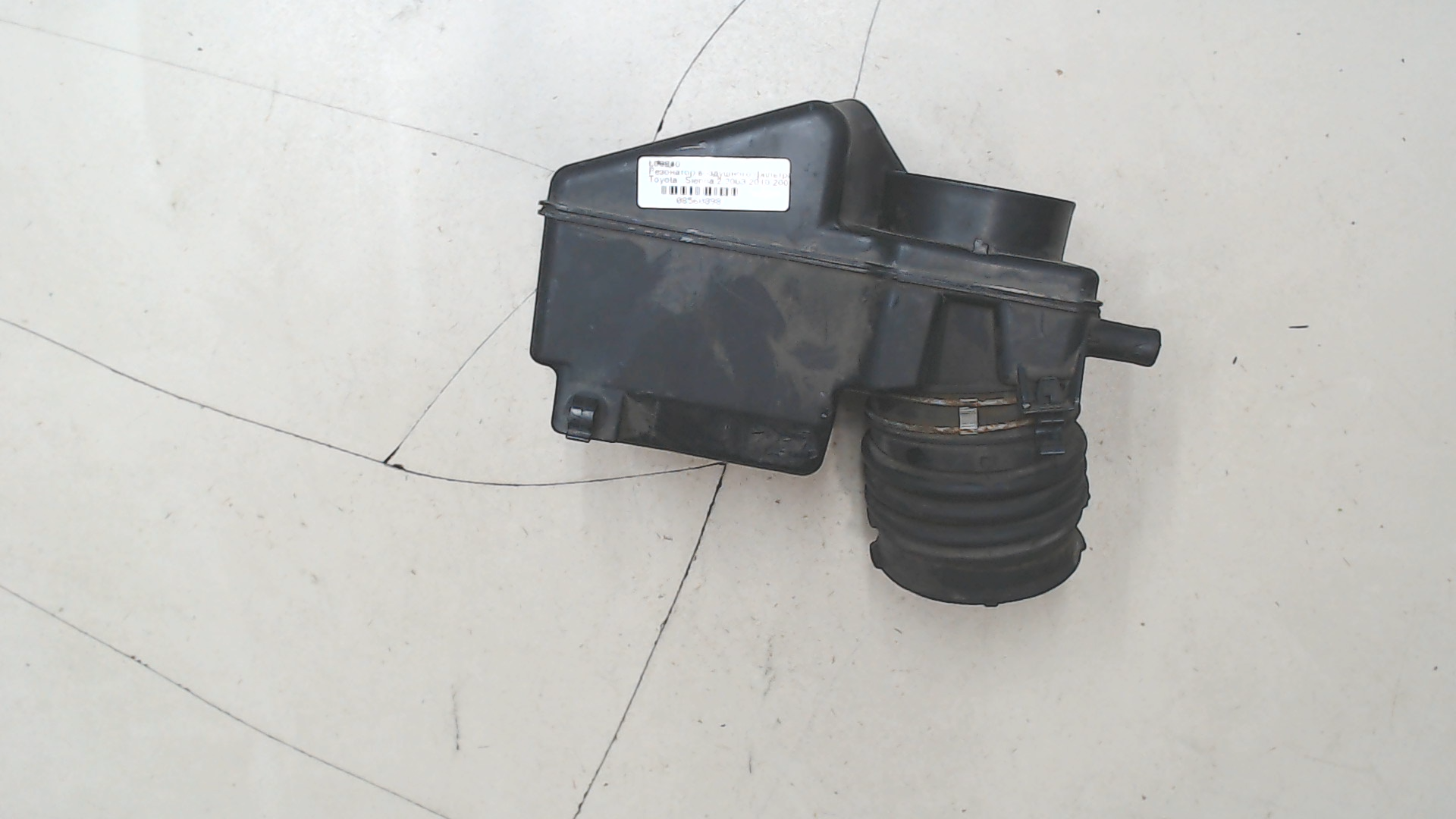 Резонатор воздушного фильтра