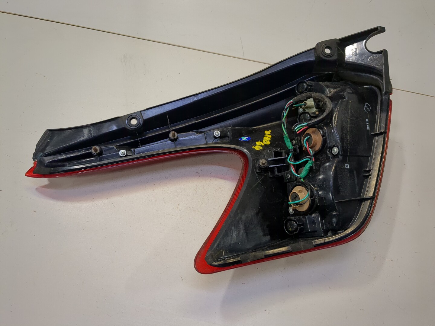 Фонарь задний правый