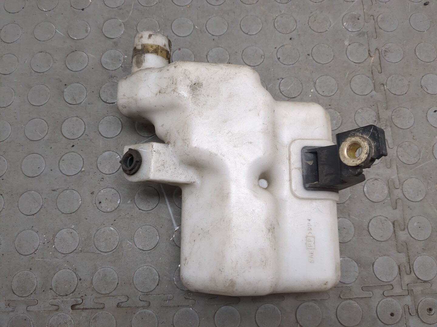 Резонатор воздушного фильтра