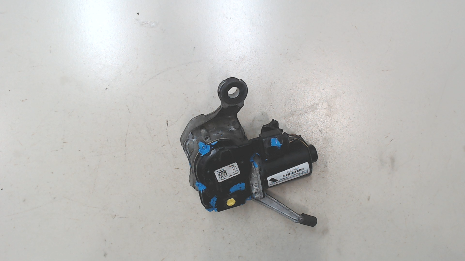 Моторчик стеклоочистителя передний