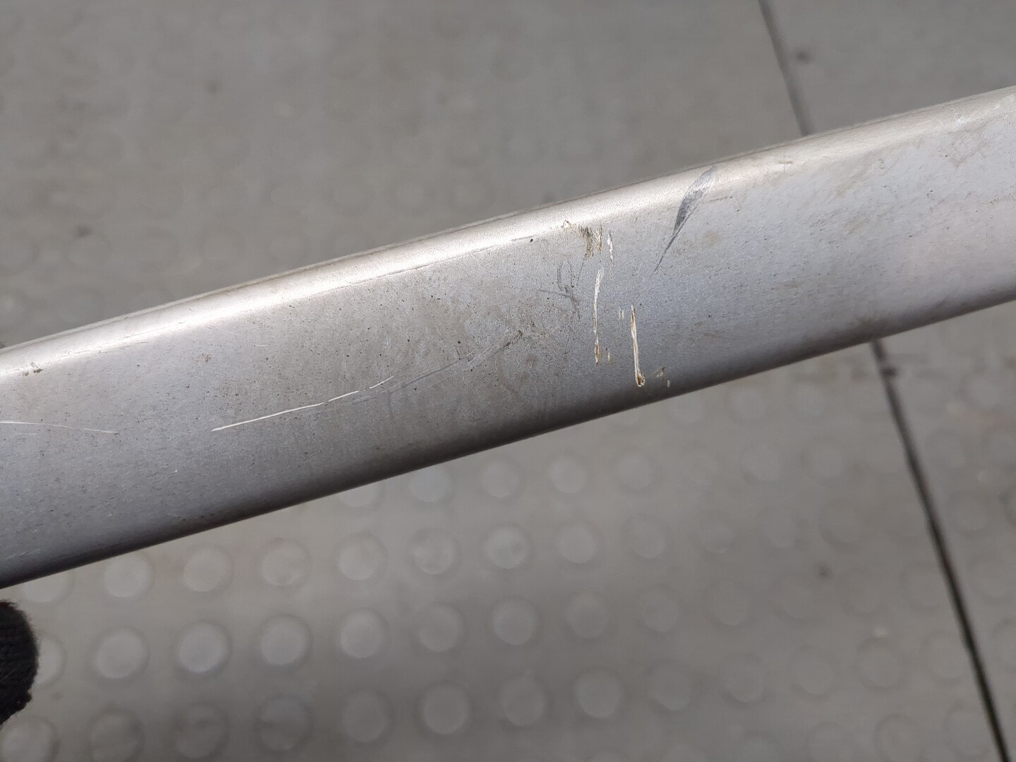 Рейлинг (релинг) правый (планка на крышу)