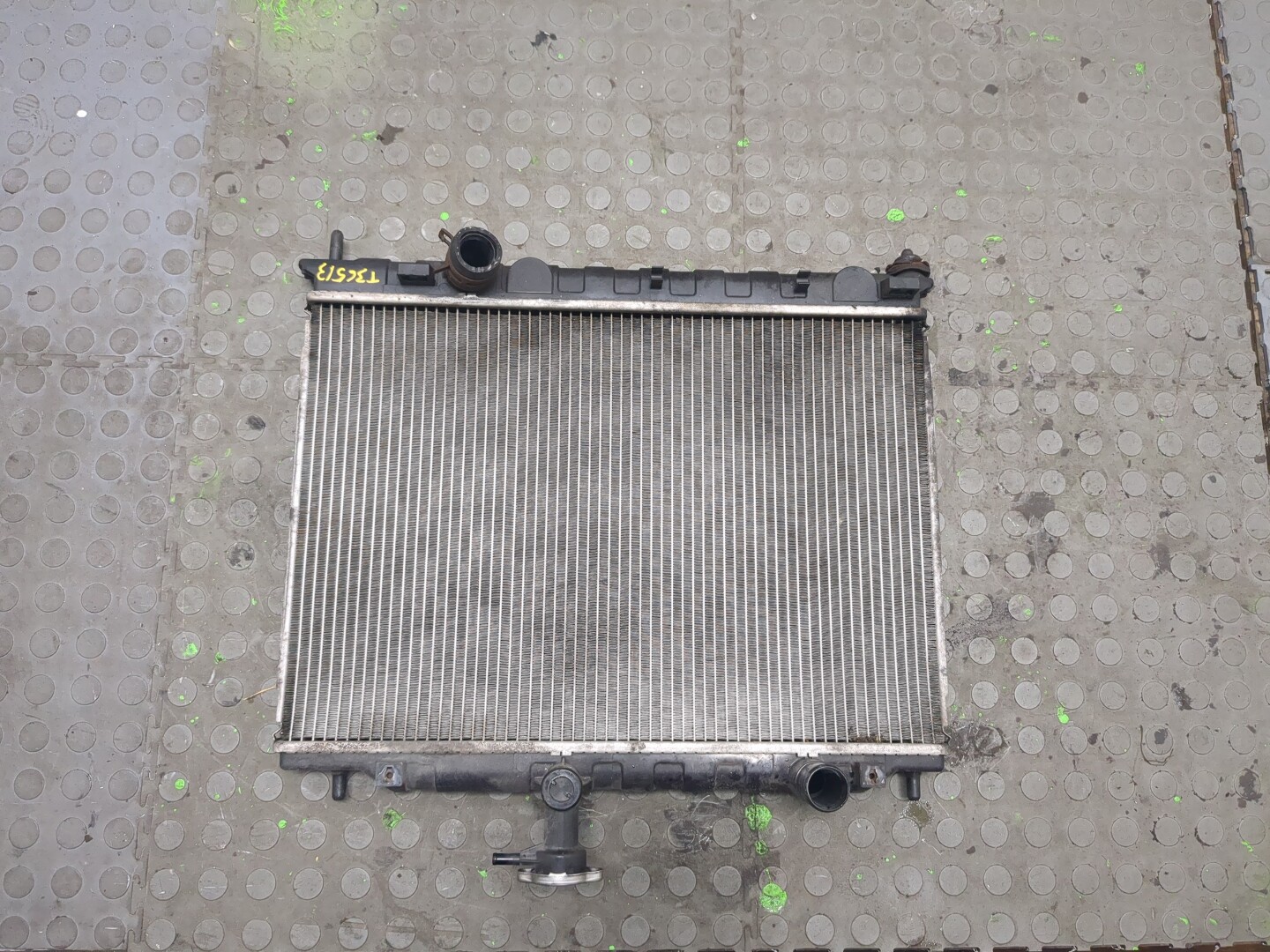 Радиатор охлаждения двигателя основной