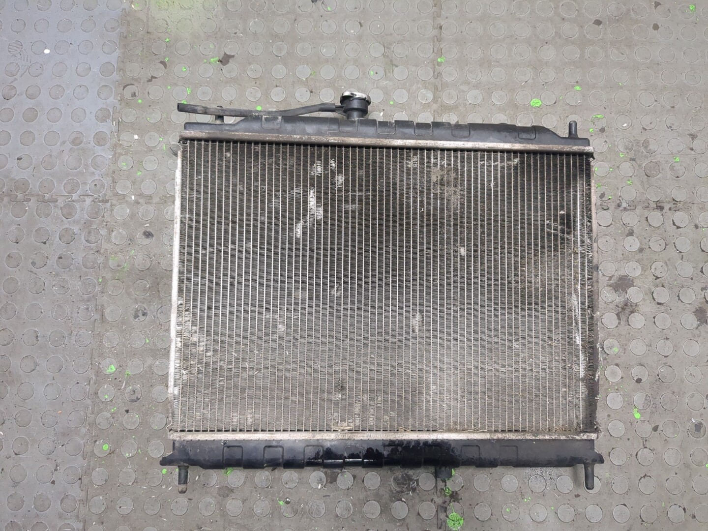 Радиатор охлаждения двигателя основной