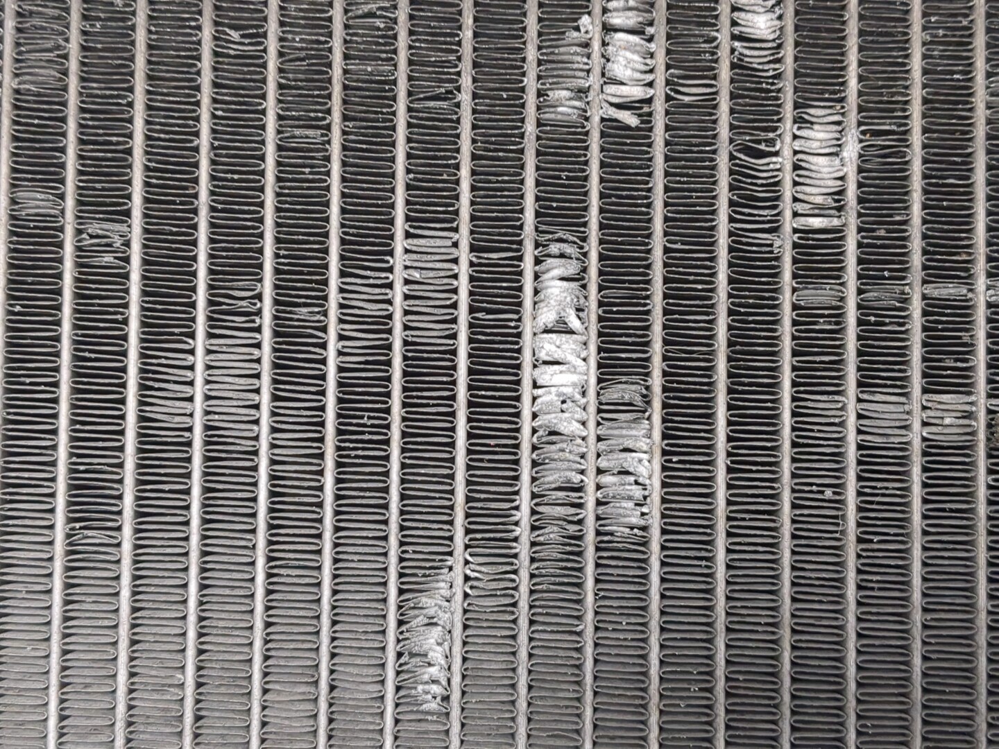 Радиатор охлаждения двигателя основной