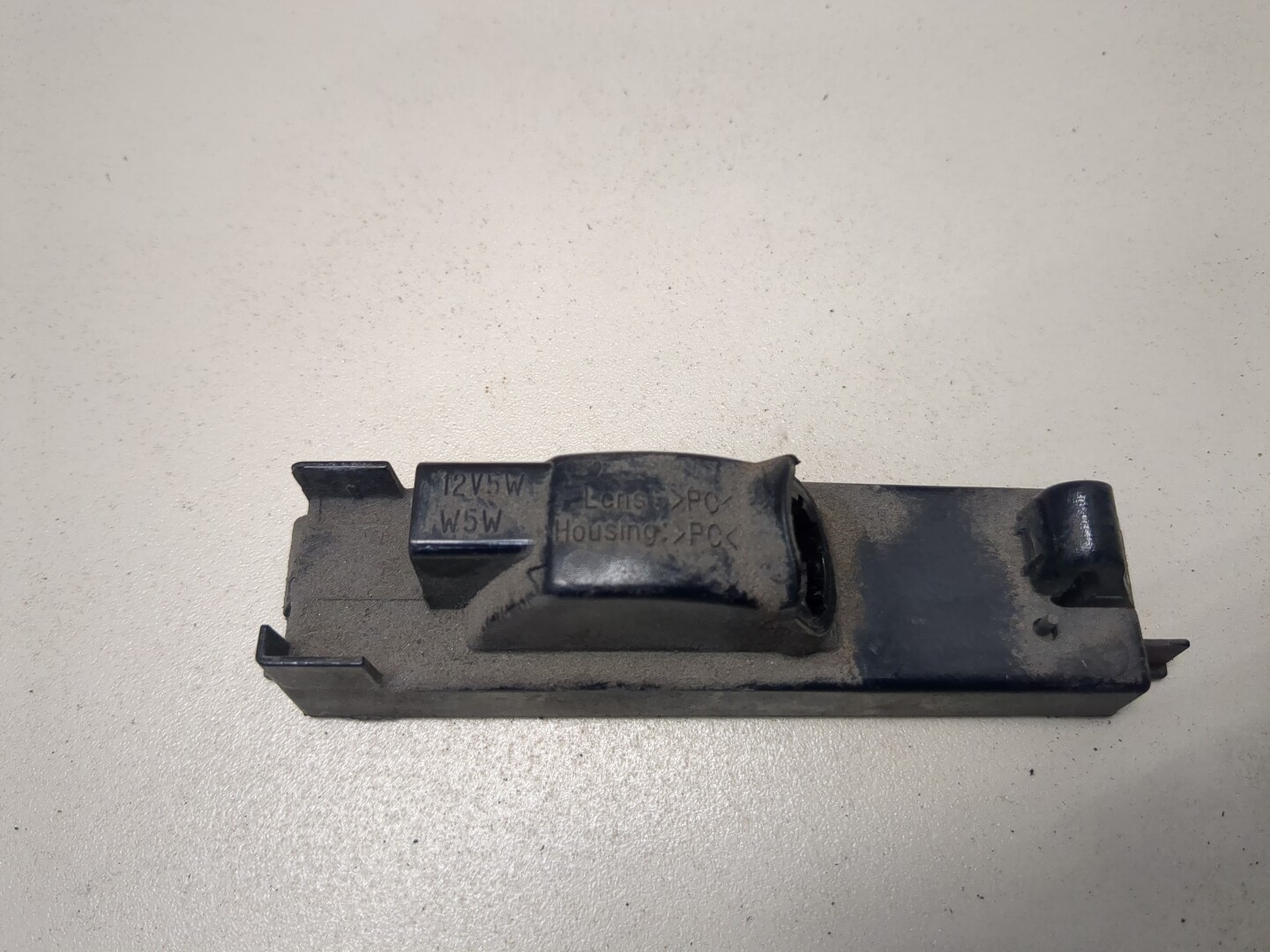 Фонарь подсветки номера