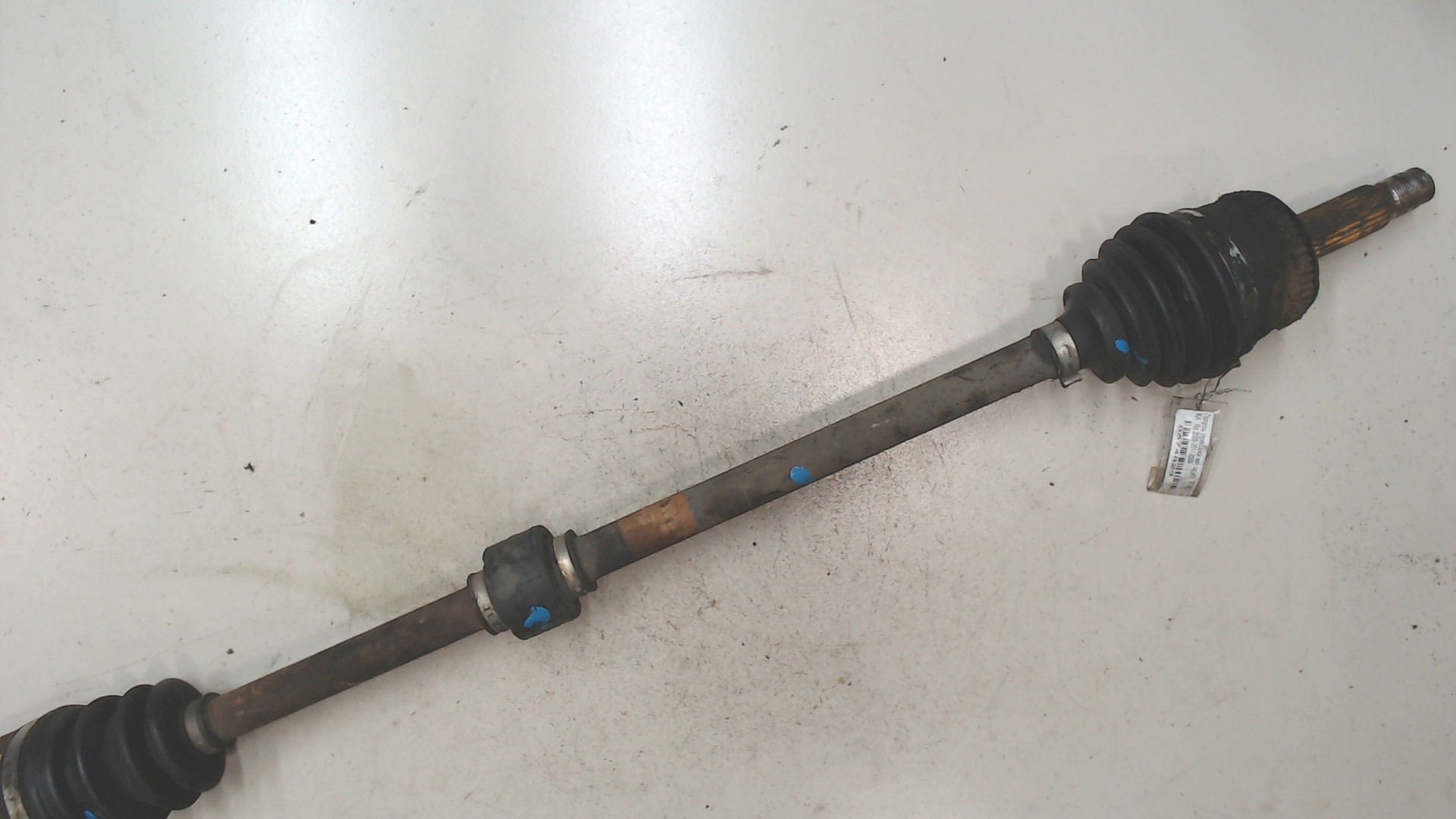 Полуось передняя правая