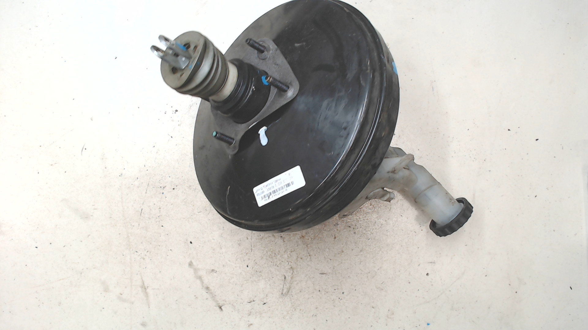 Цилиндр тормозной главный