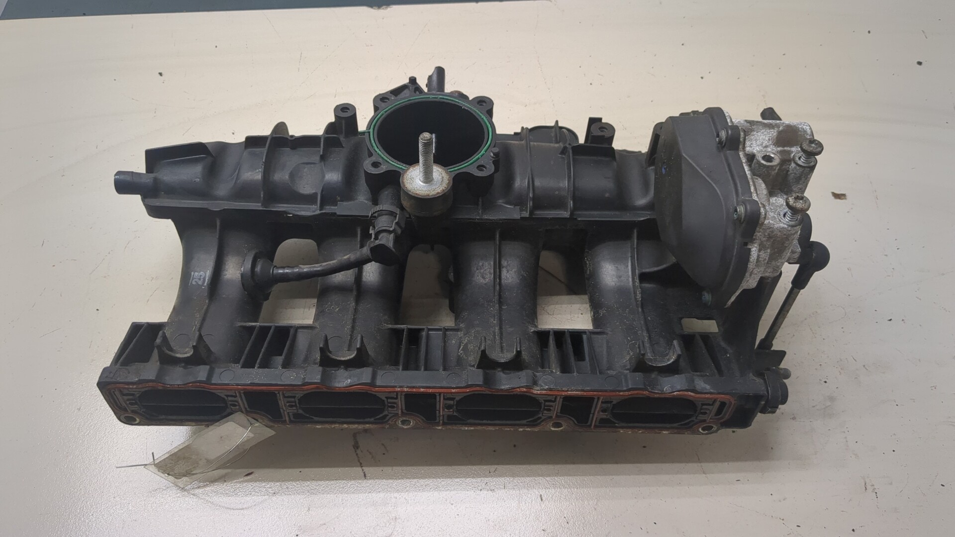 Коллектор впускной