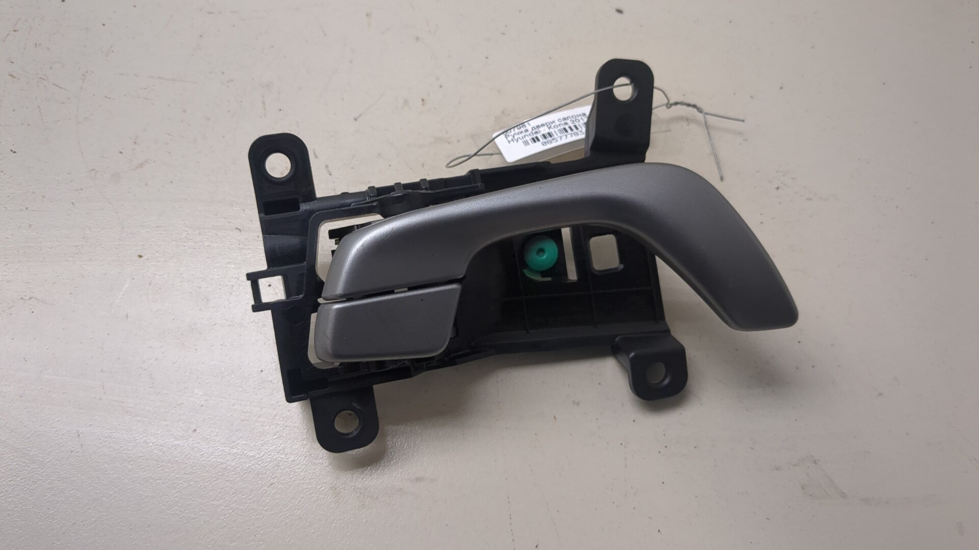 Ручка двери задней внутренняя правая