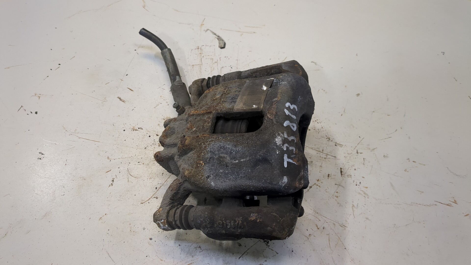 Суппорт передний левый