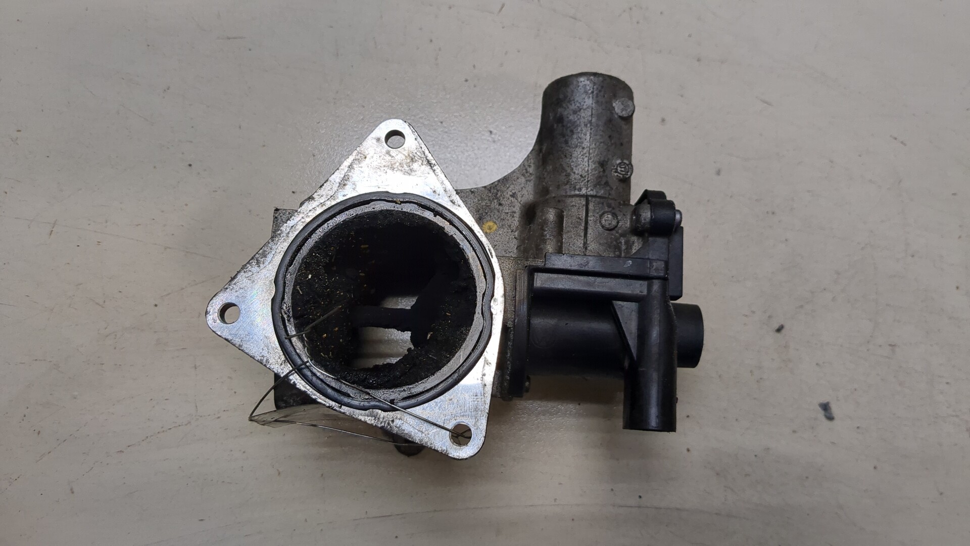 Клапан рециркуляции выхлопных газов (EGR)