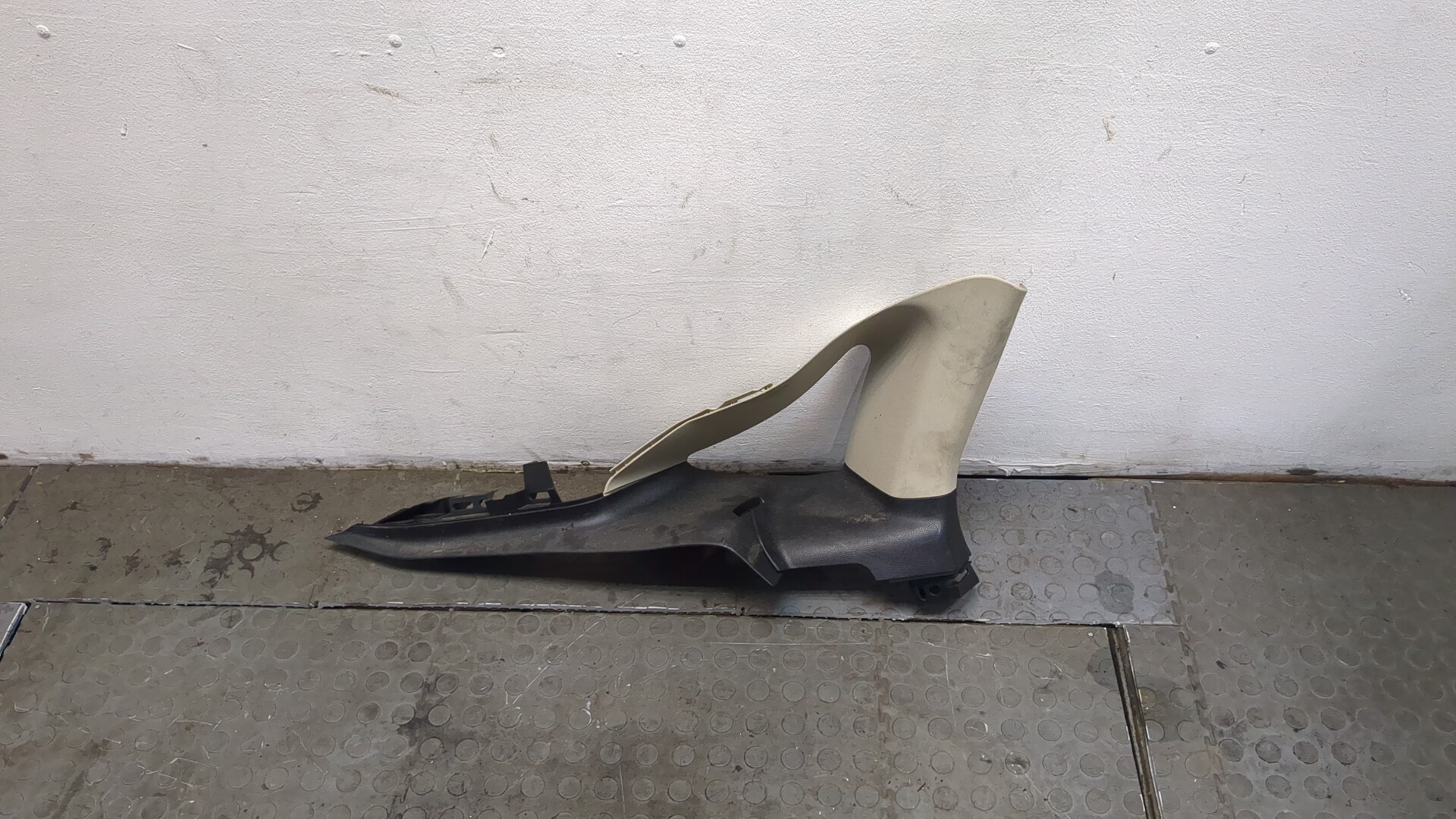 Обшивка стойки