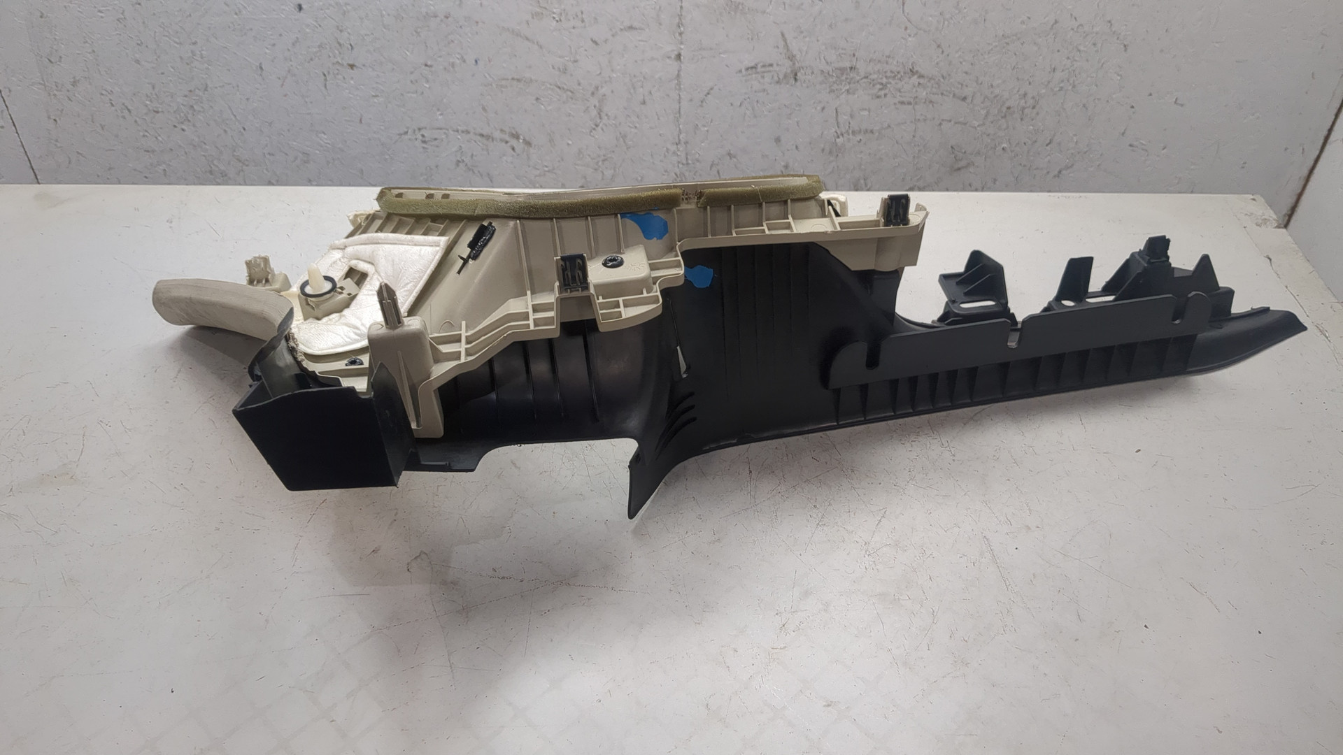 Обшивка стойки