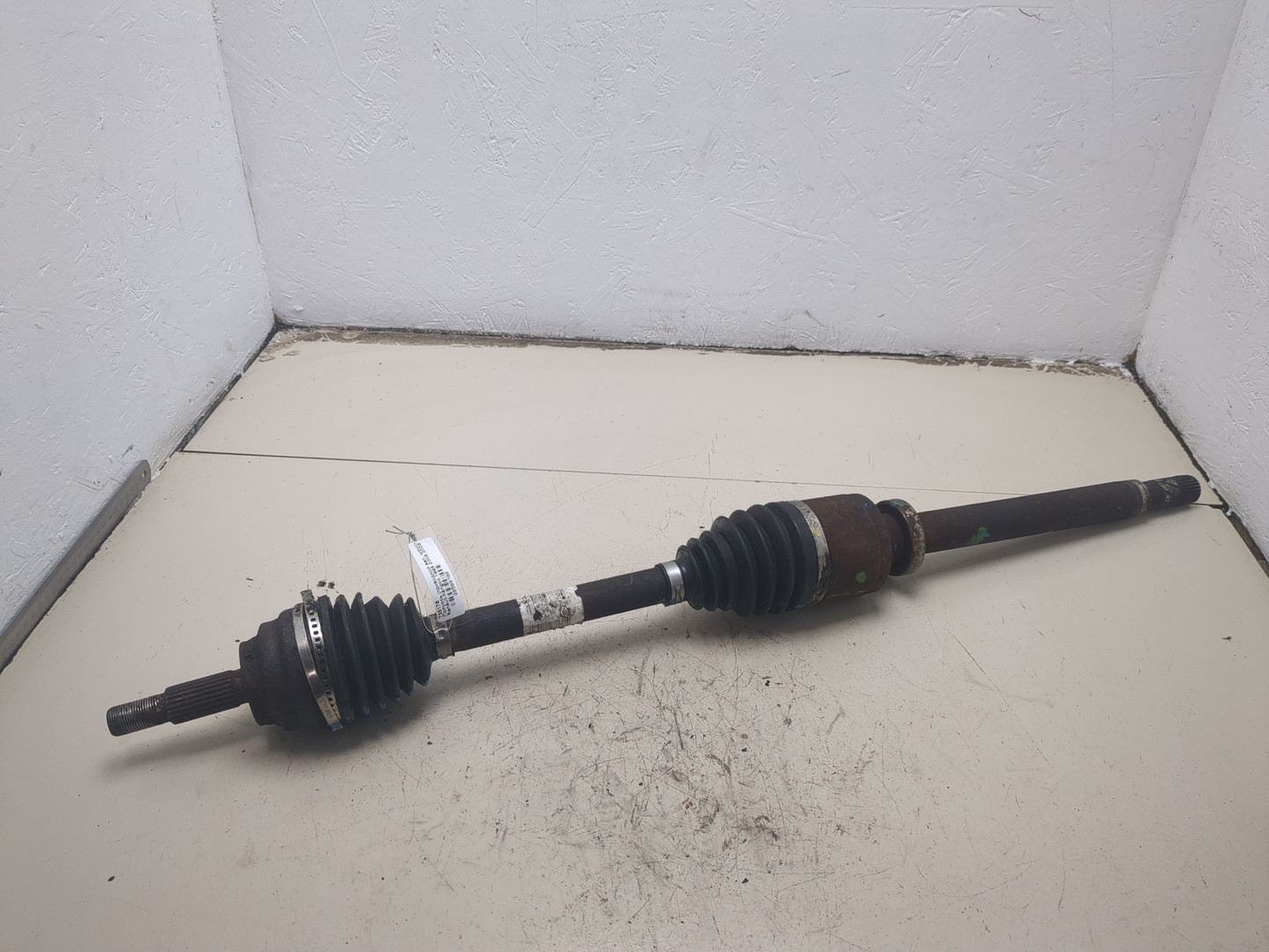 Полуось передняя правая