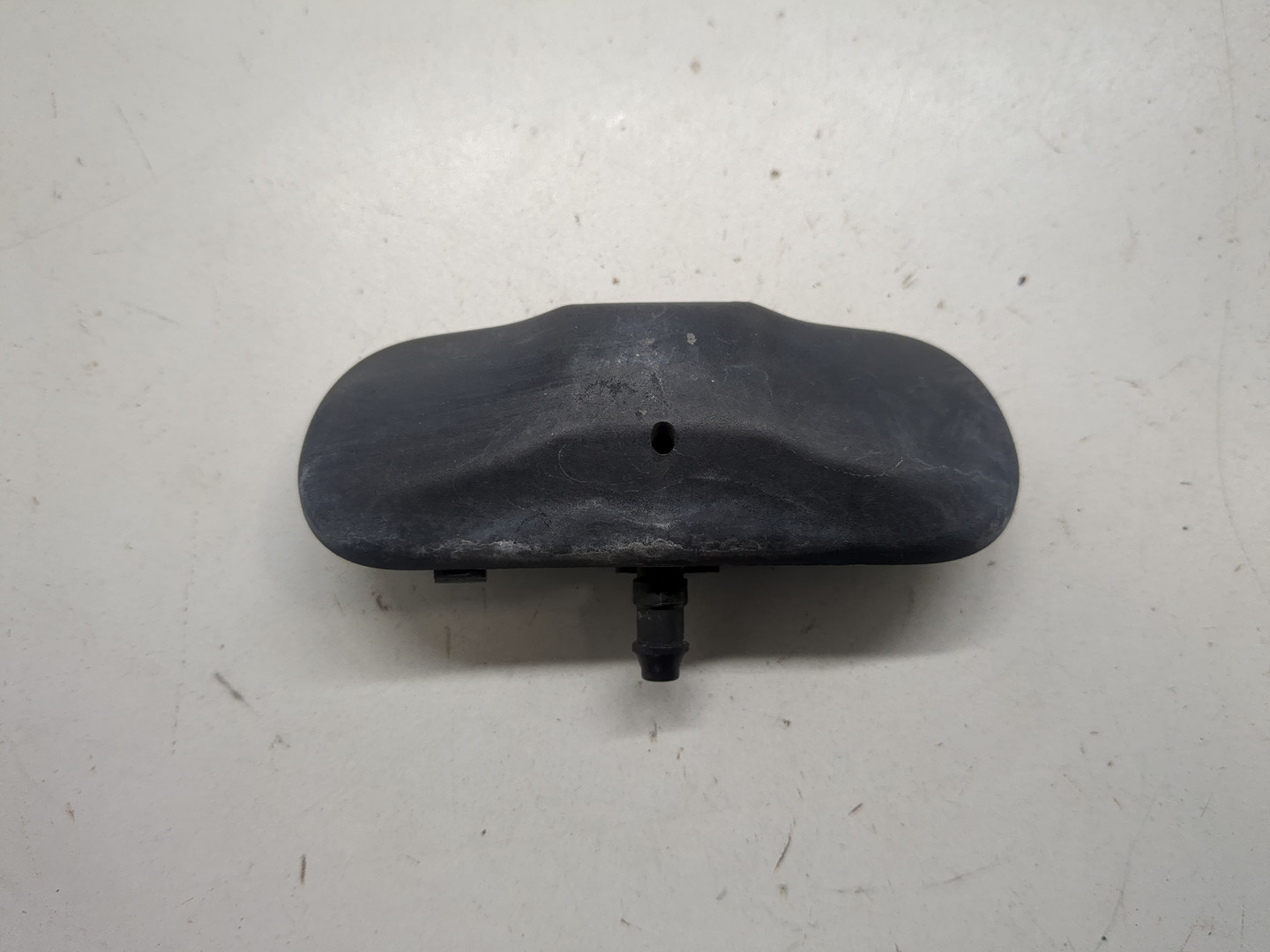 Форсунка омывателя лобового стекла