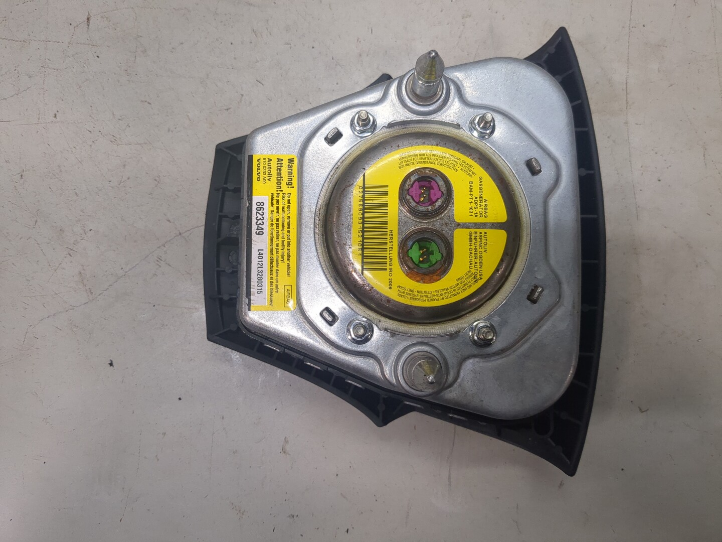 Подушка безопасности в рулевое колесо