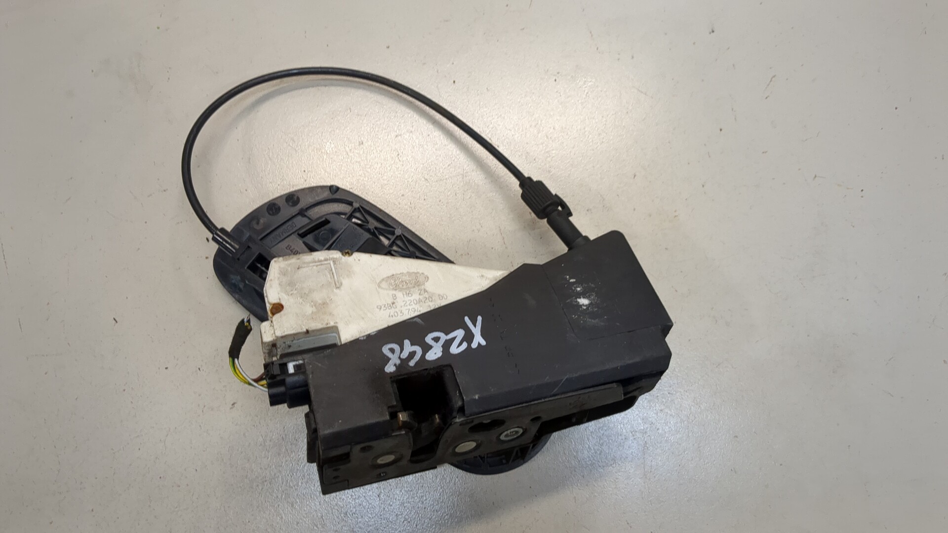 Замок двери задней правой