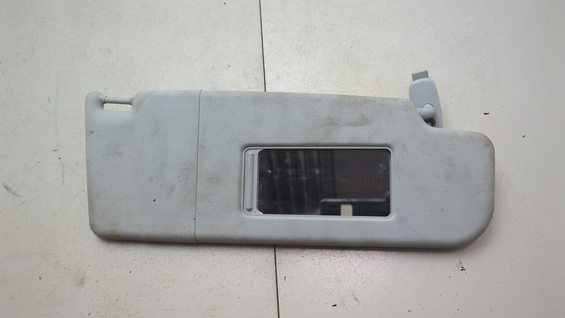 Козырек солнцезащитный