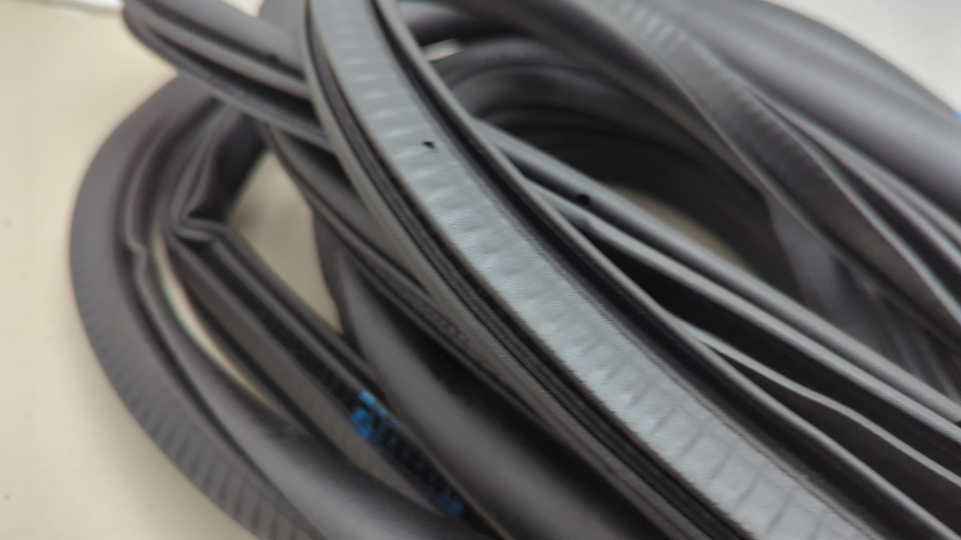 Уплотнитель (наружный)