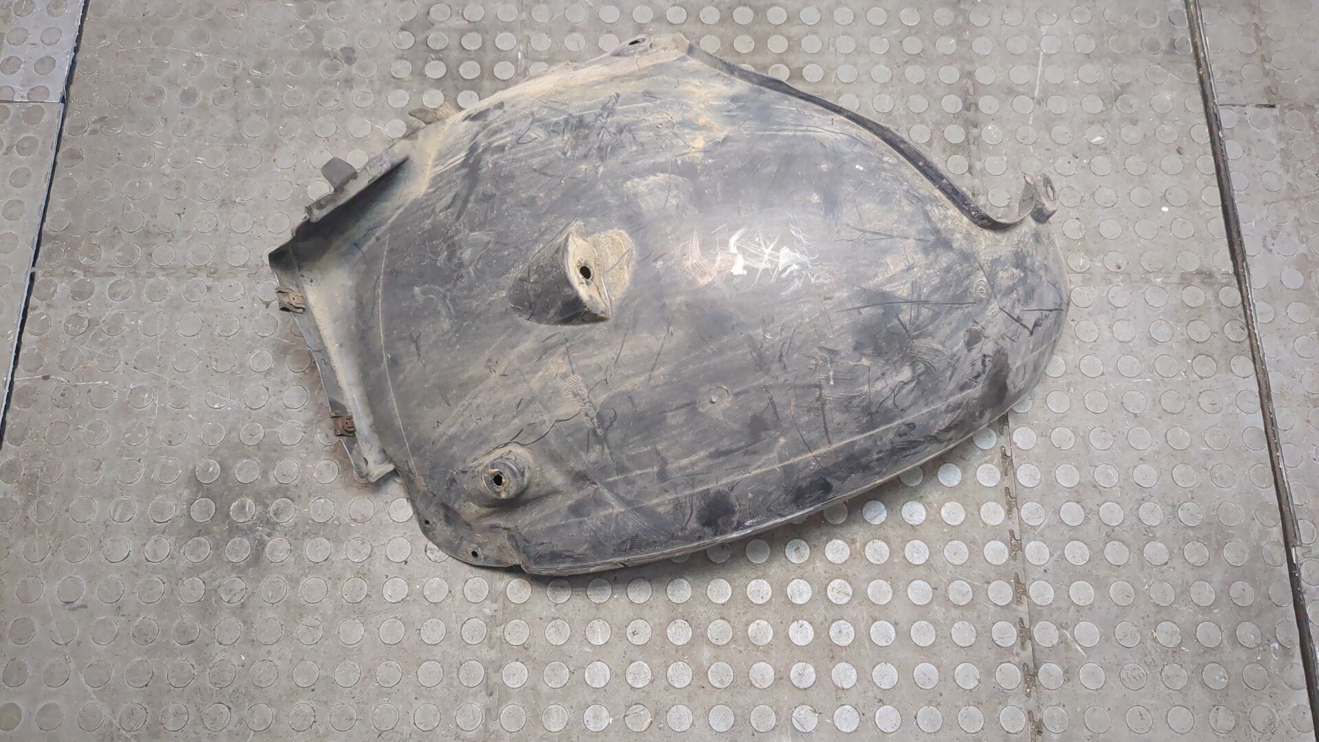 Локер передний правый