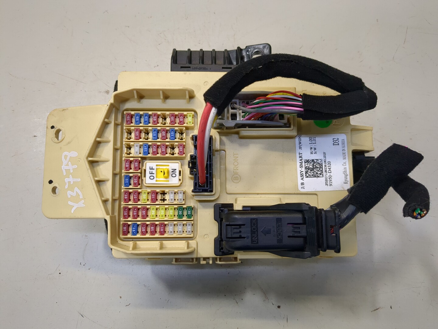 Блок предохранителей