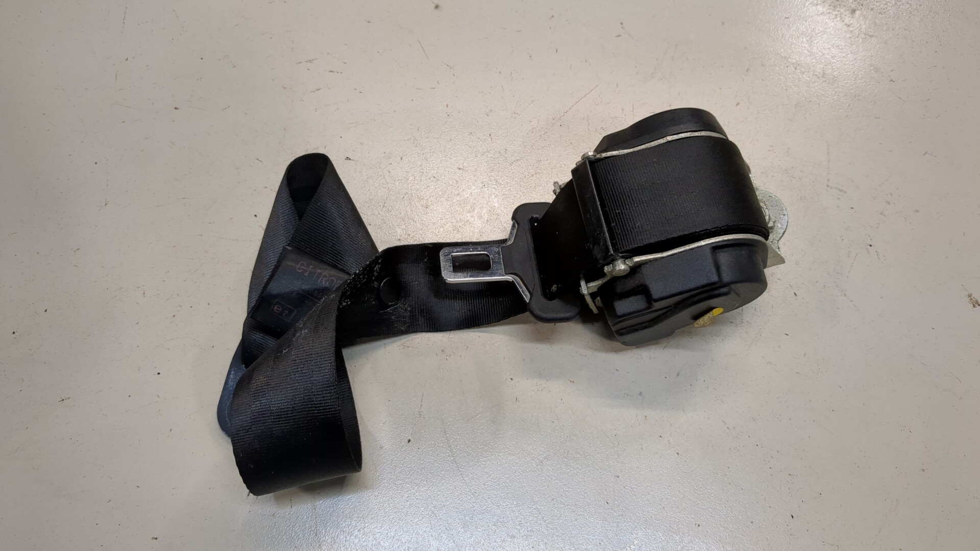 Ремень безопасности