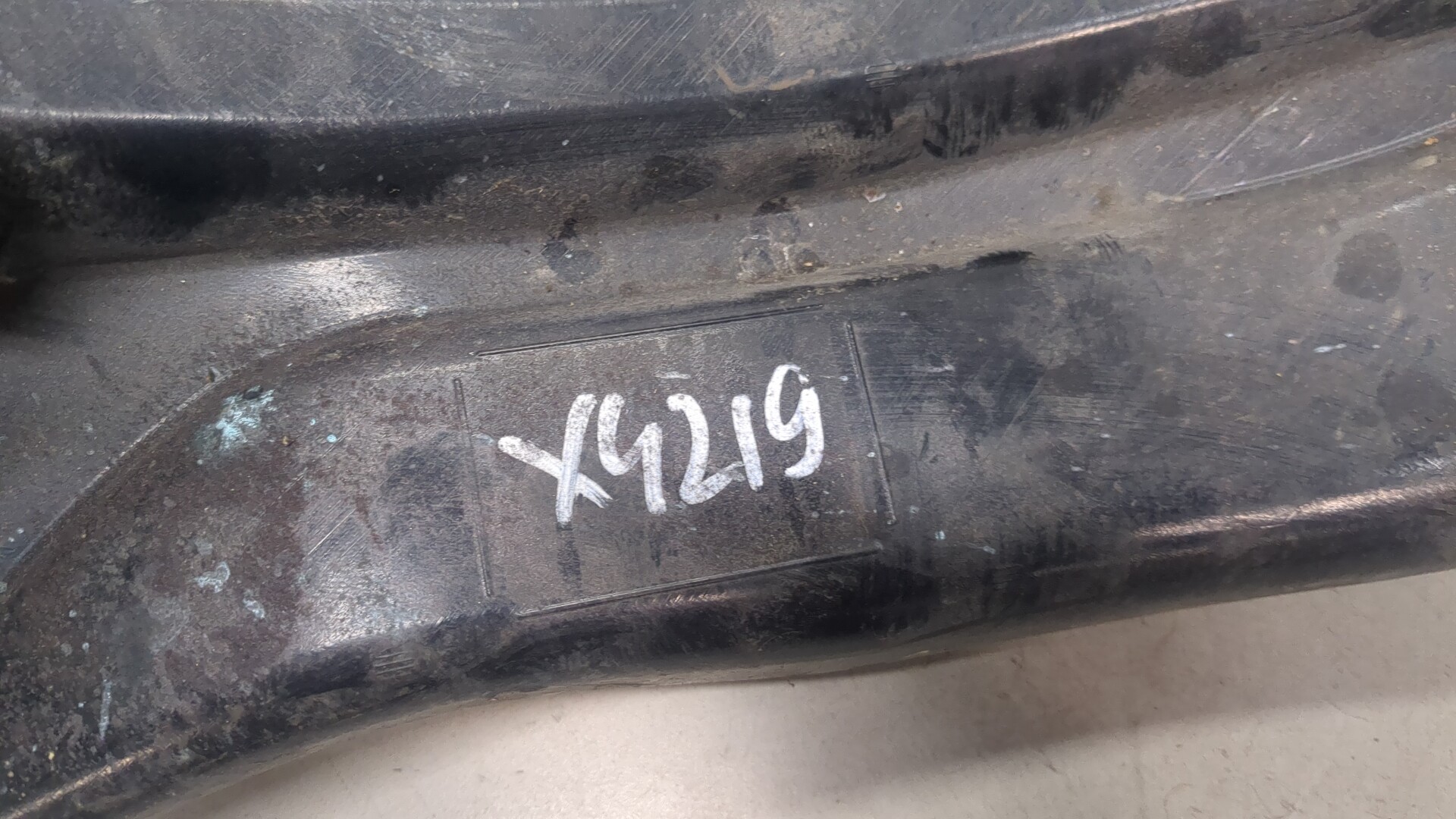 Горловина топливного бака