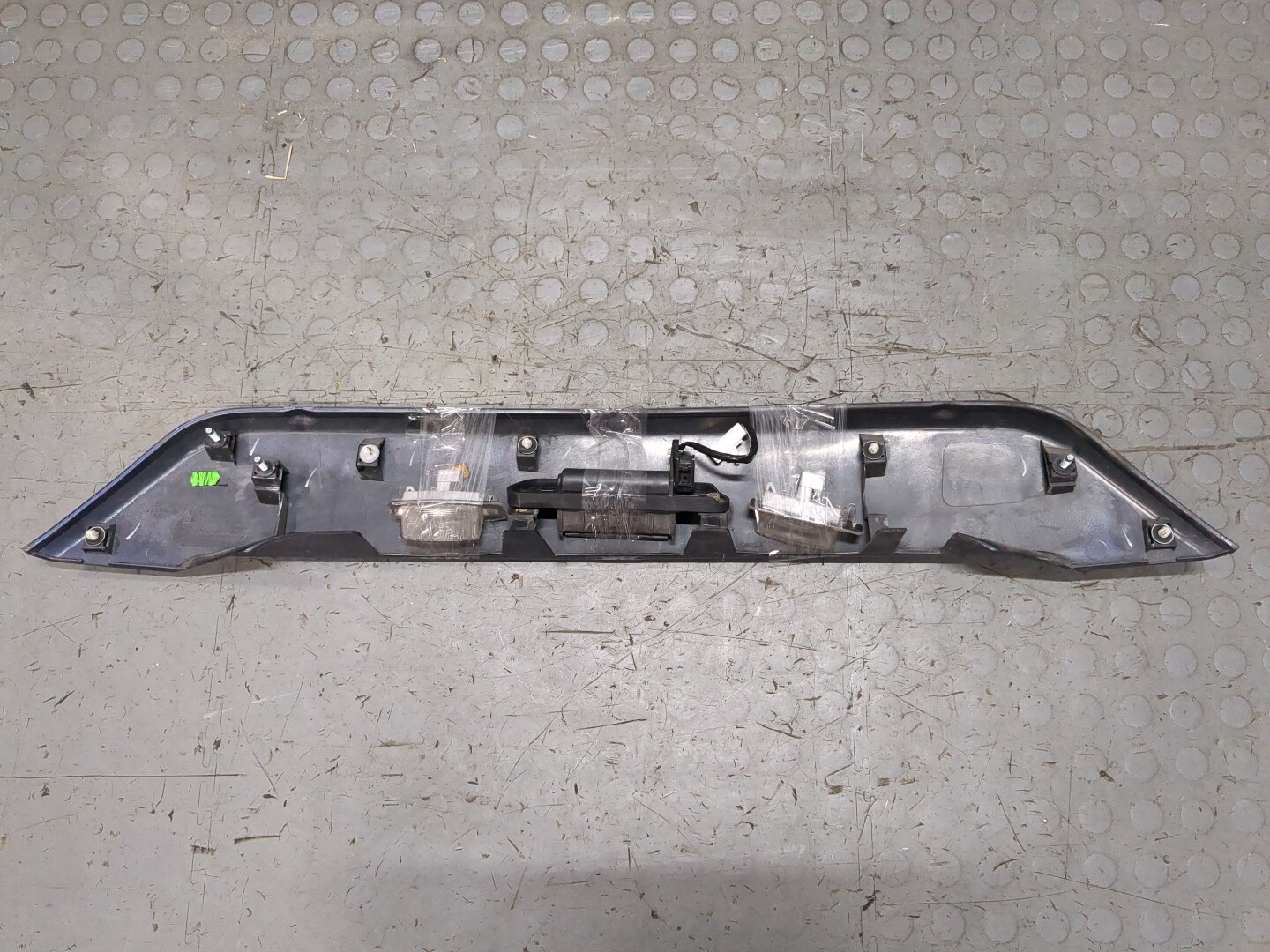 Накладка (кузов наружные)