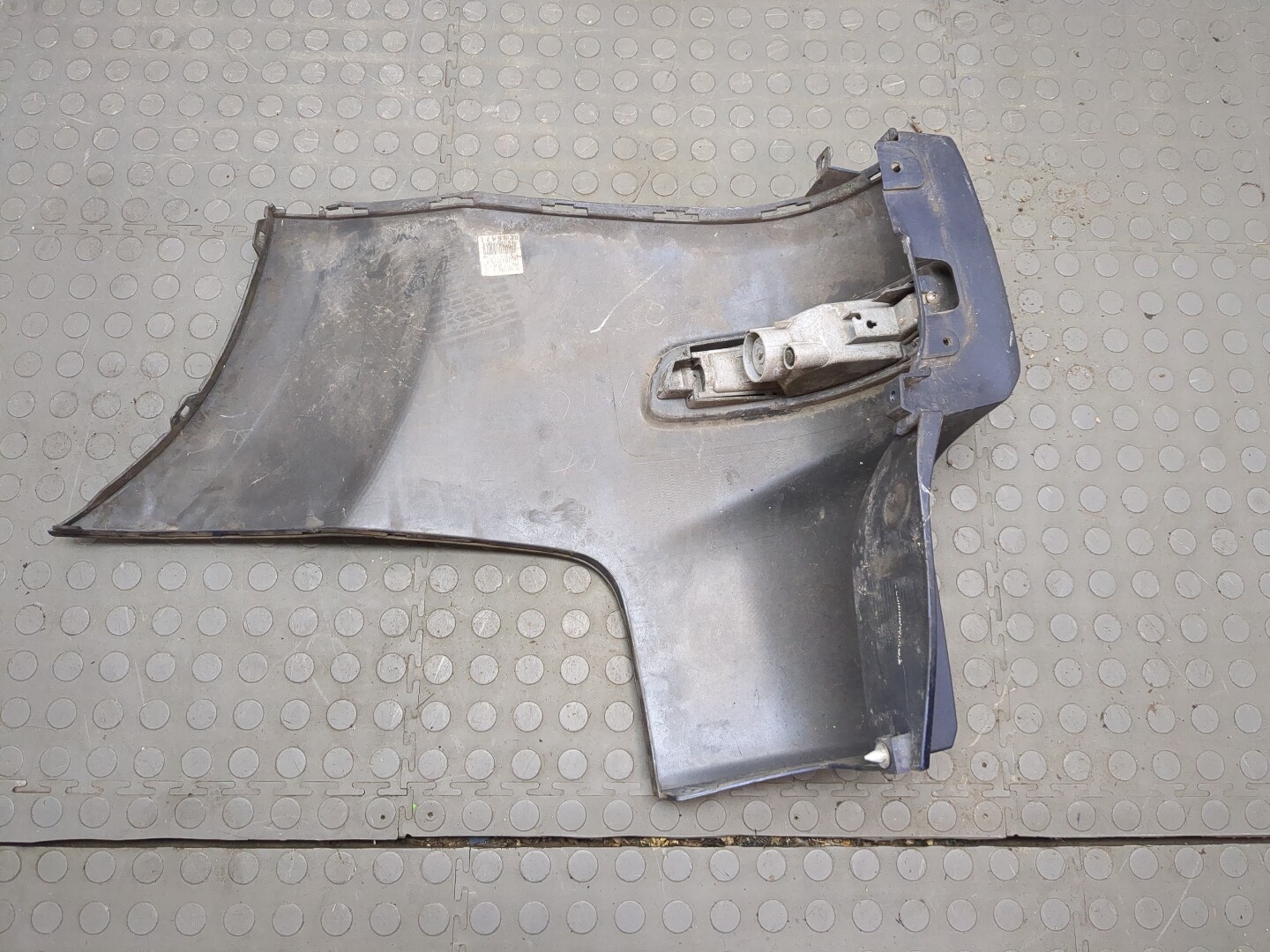 Накладка заднего бампера левая