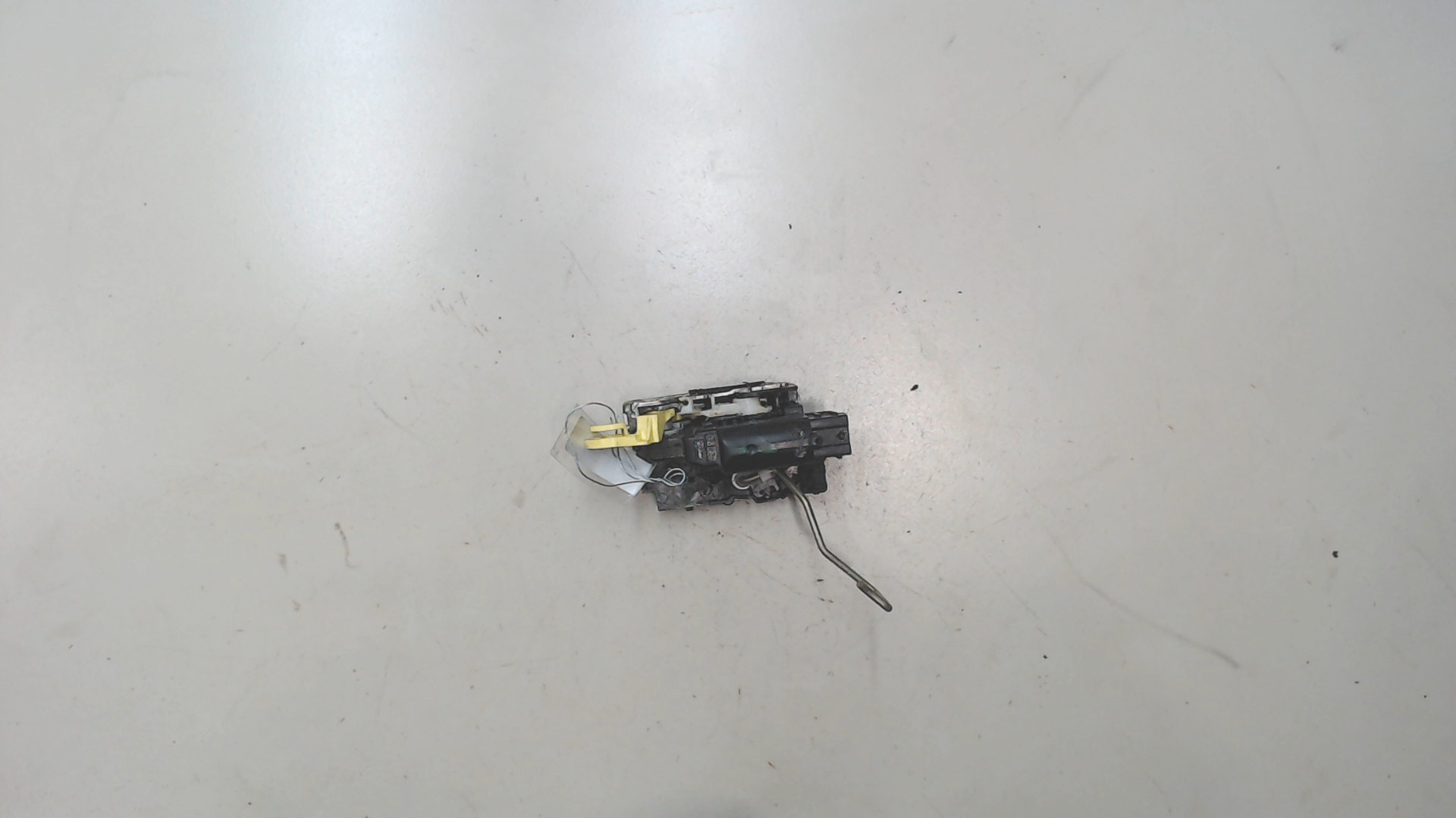 Замок двери задней правой