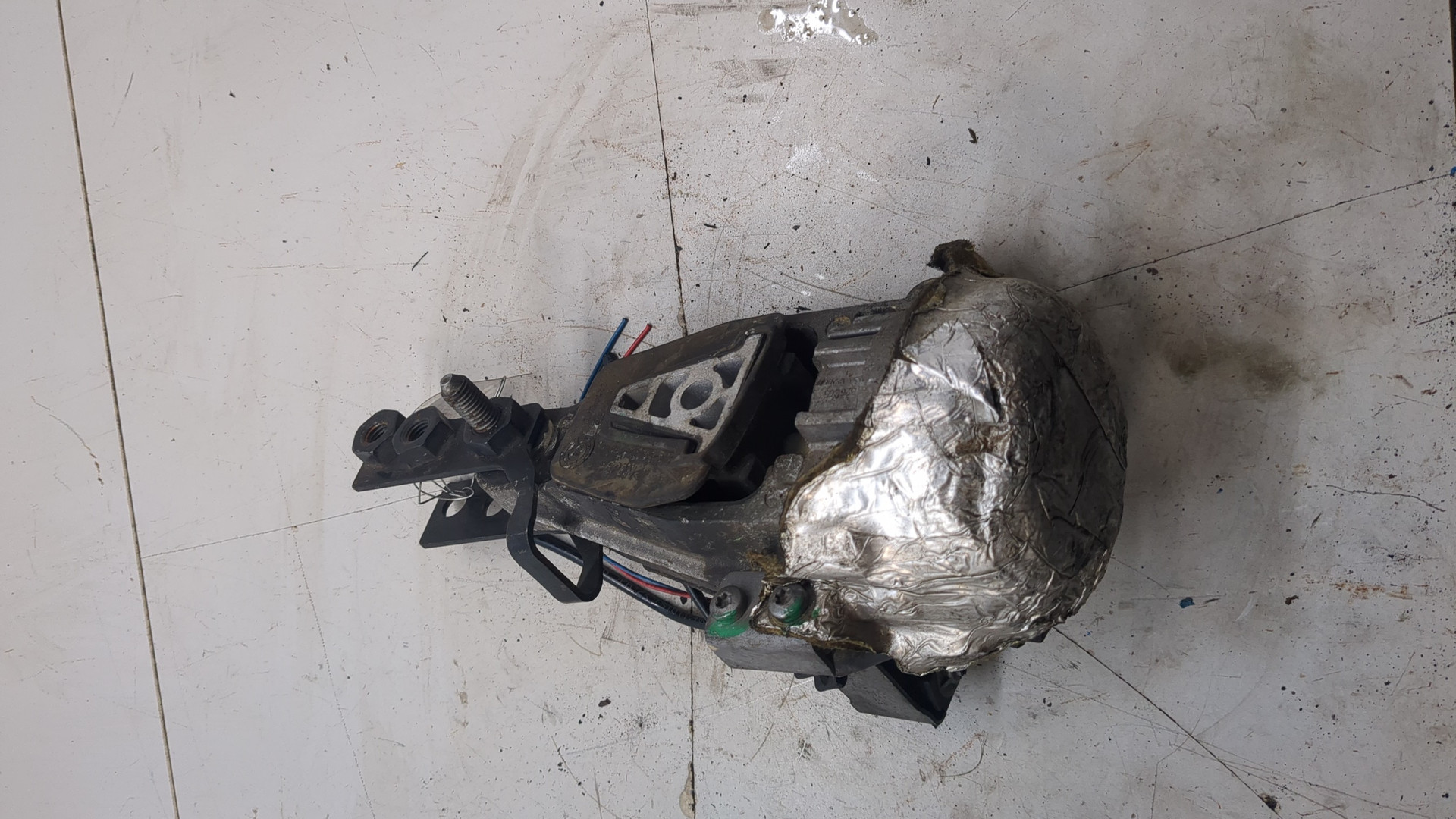 Опора двигателя