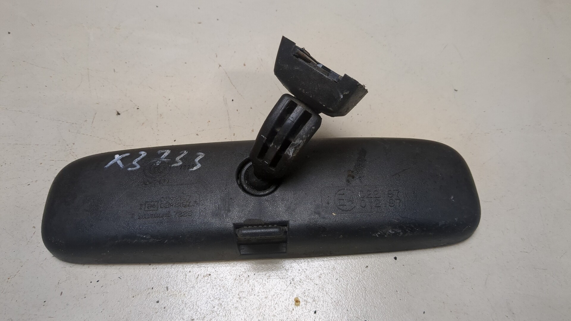 Зеркало заднего вида