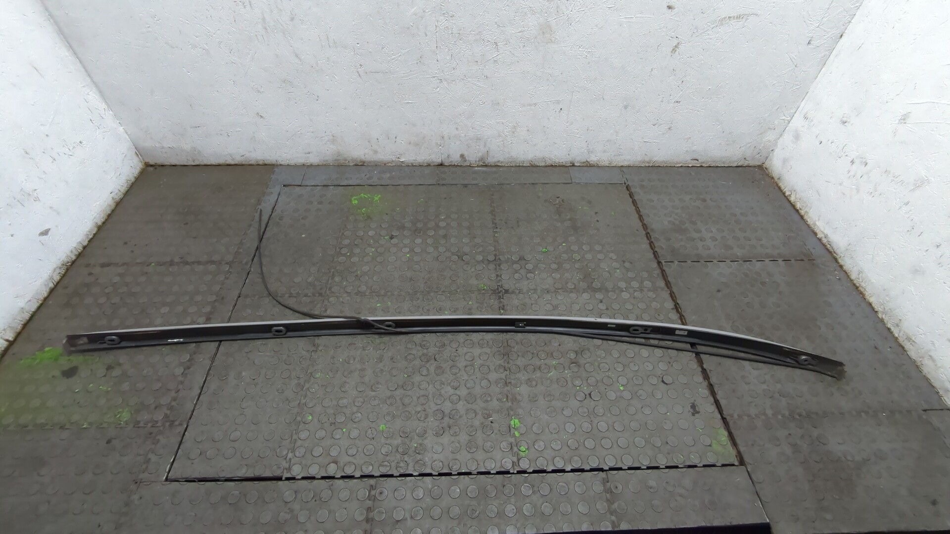 Молдинг крыши правый