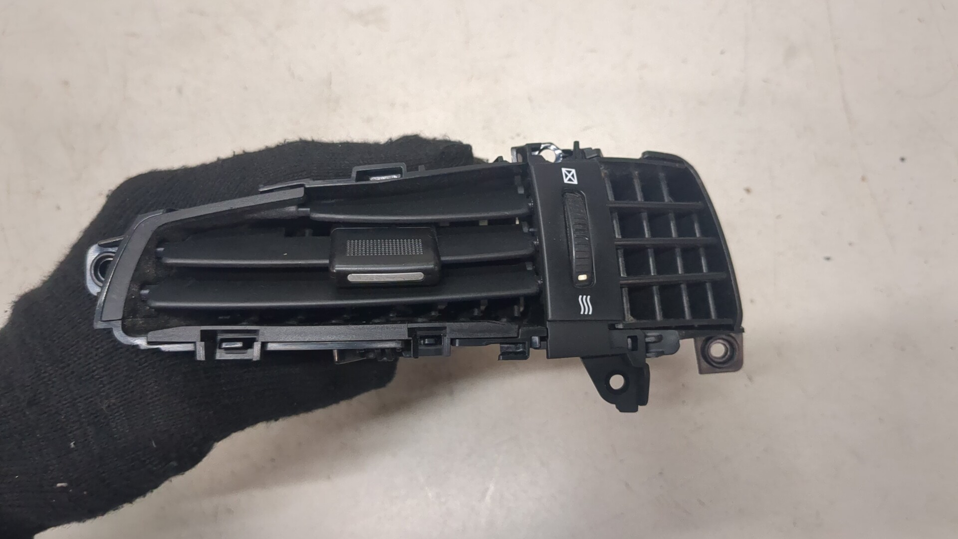 Дефлектор воздушный