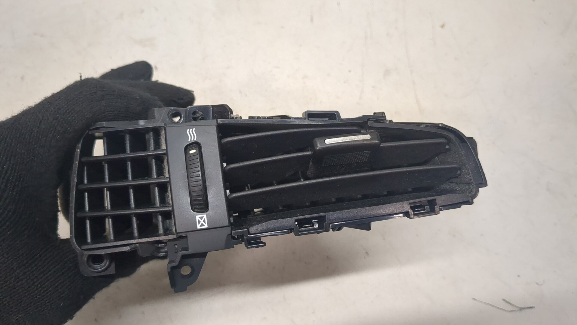 Дефлектор воздушный