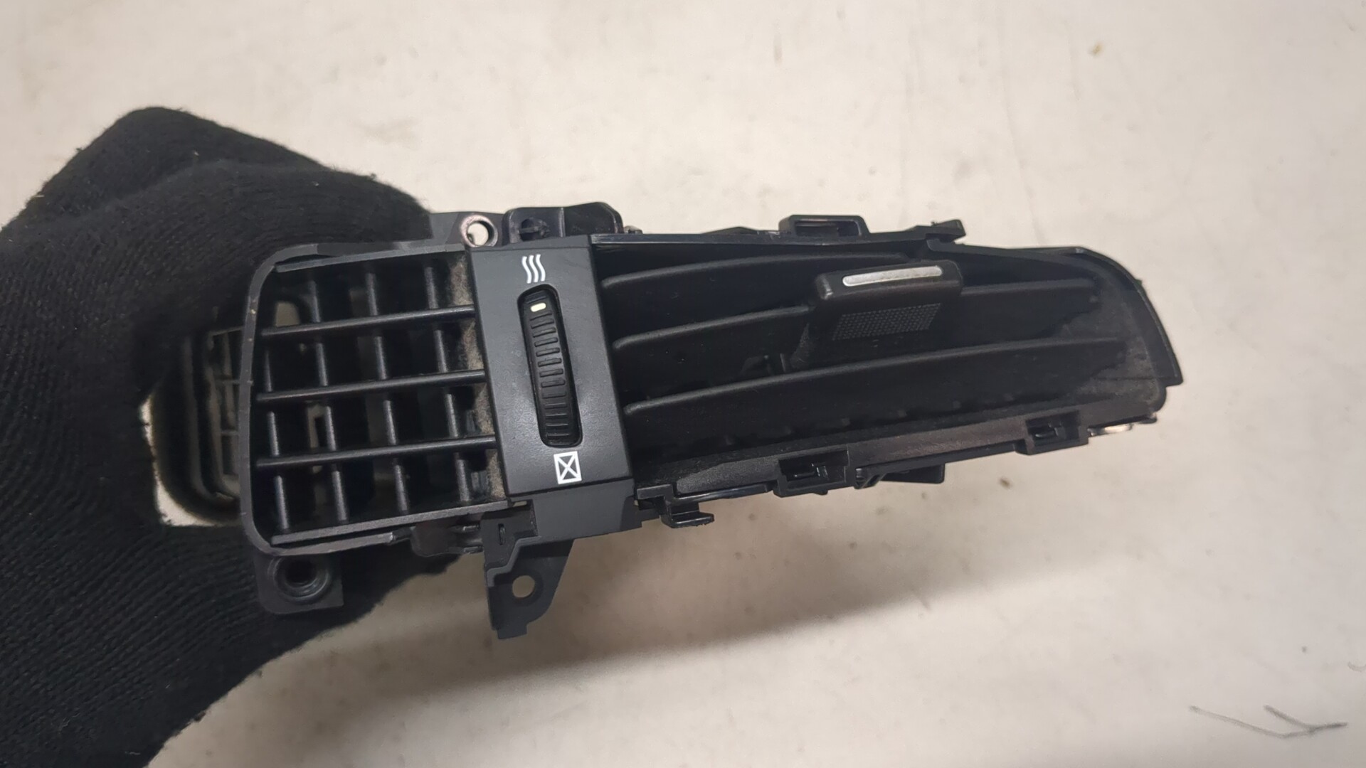 Дефлектор воздушный