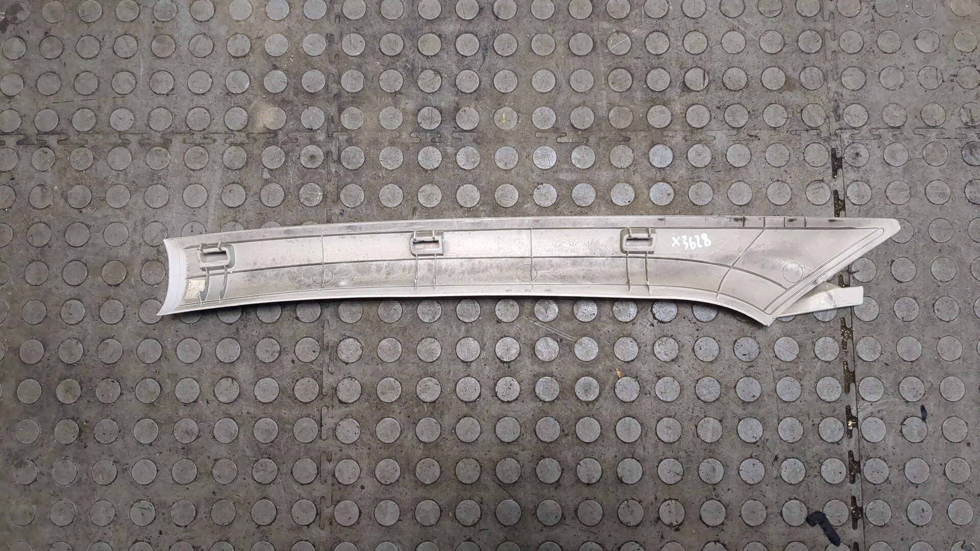 Обшивка стойки