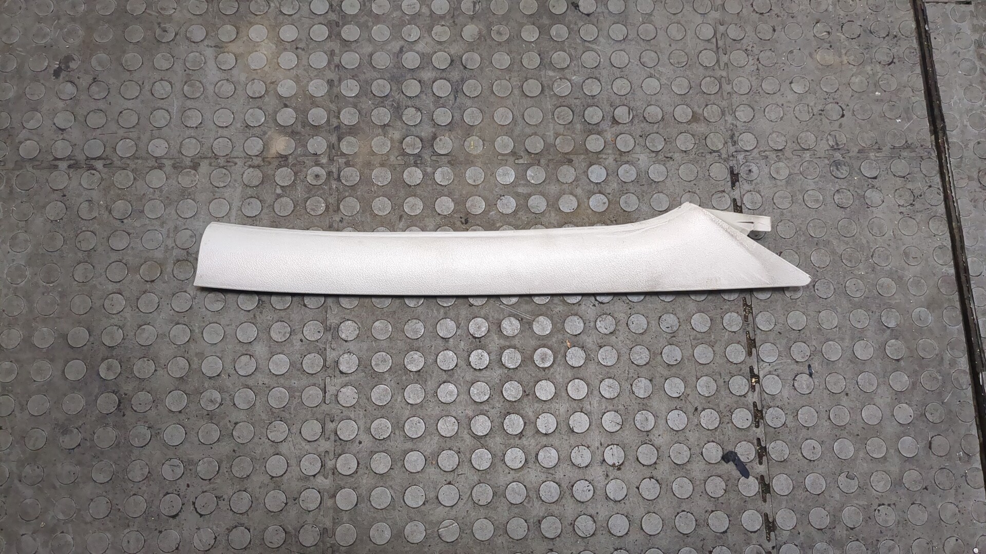 Обшивка стойки