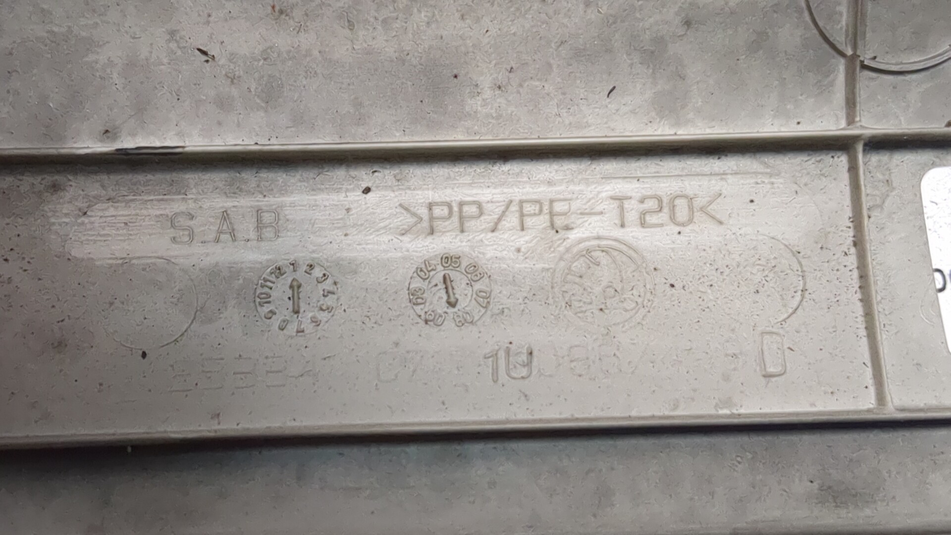 Обшивка стойки