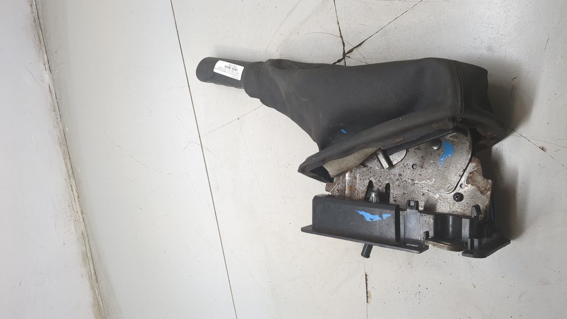 Рычаг стояночного тормоза