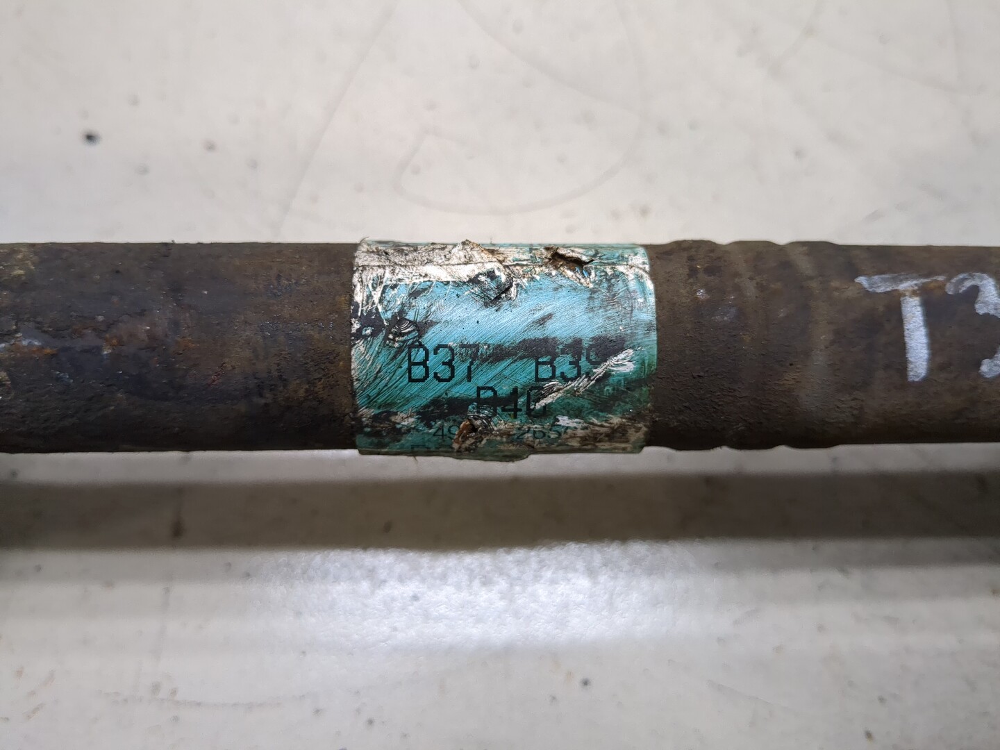 Полуось передняя правая