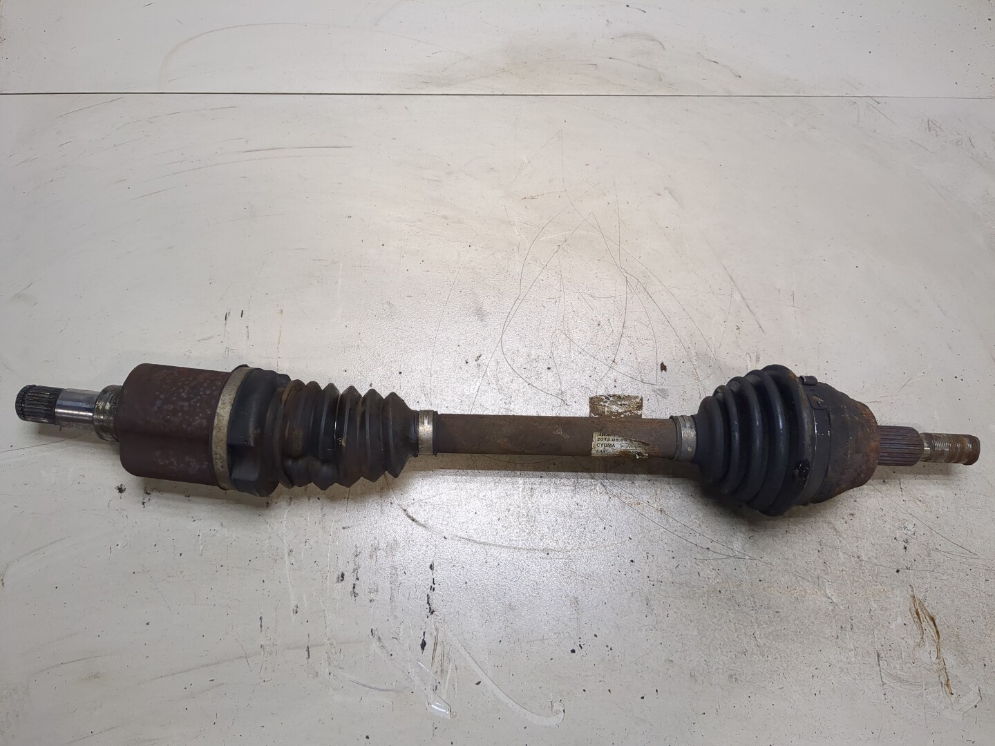 Полуось передняя левая