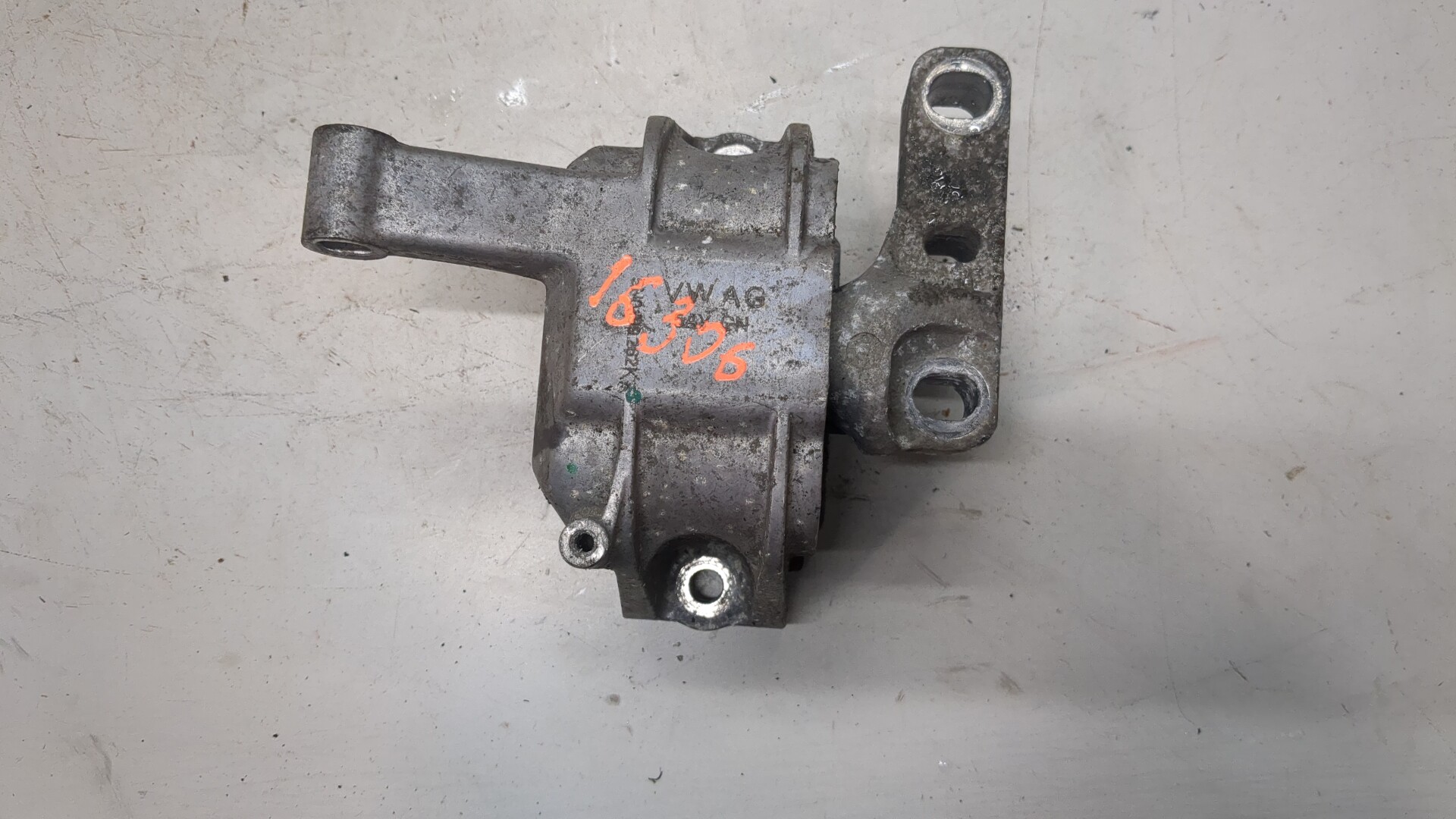 Опора двигателя