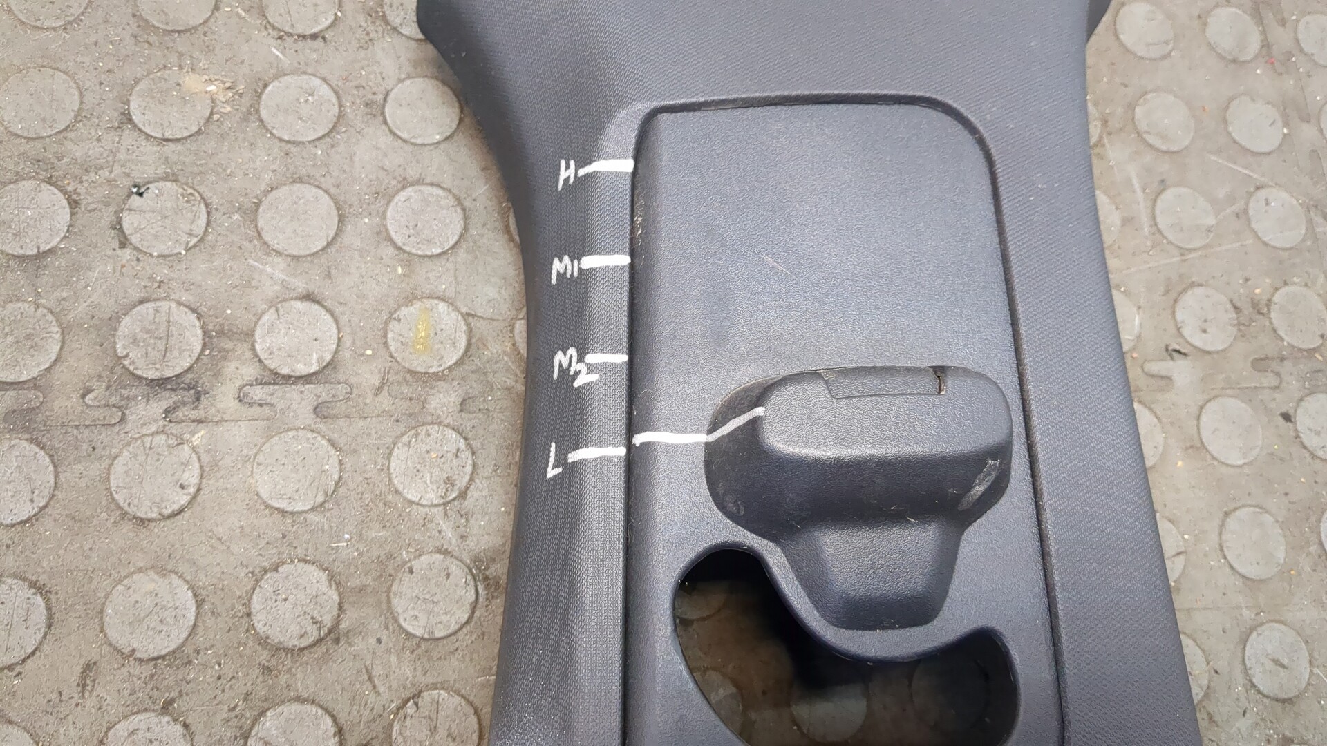 Обшивка стойки