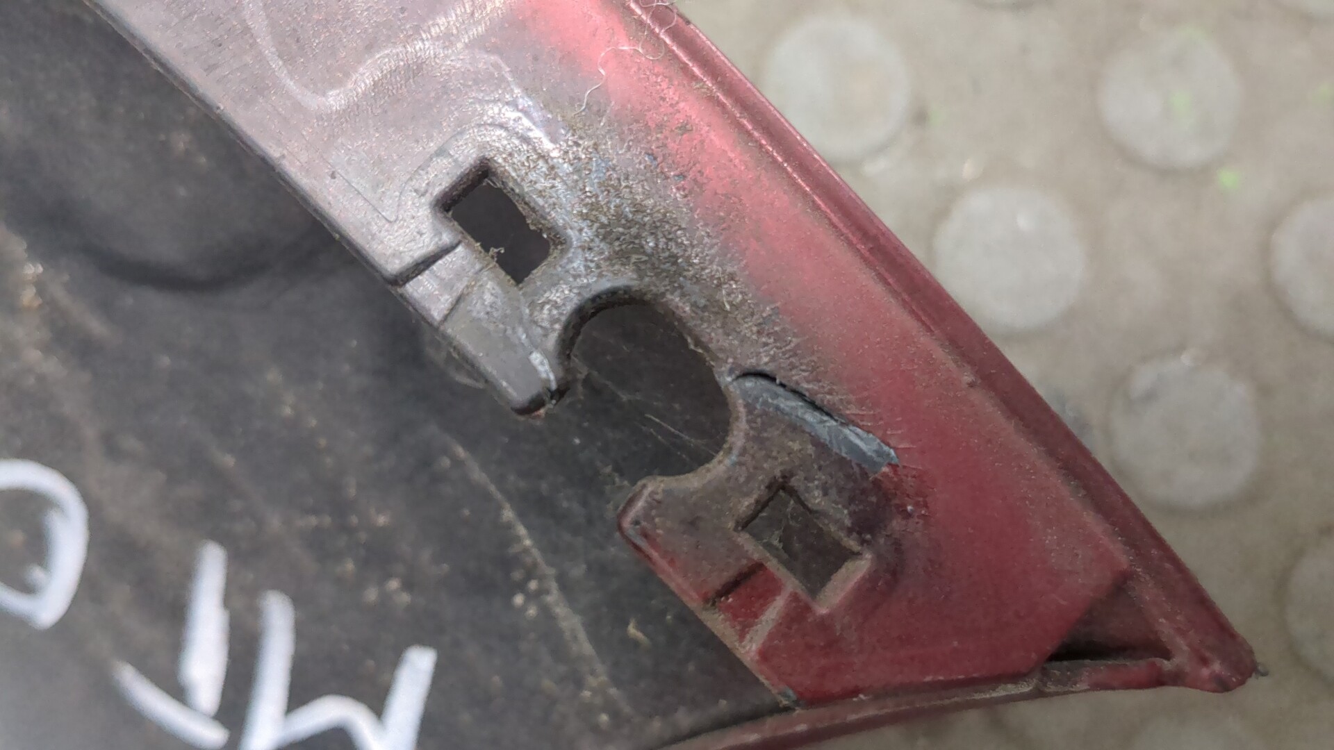 Молдинг заднего крыла правого