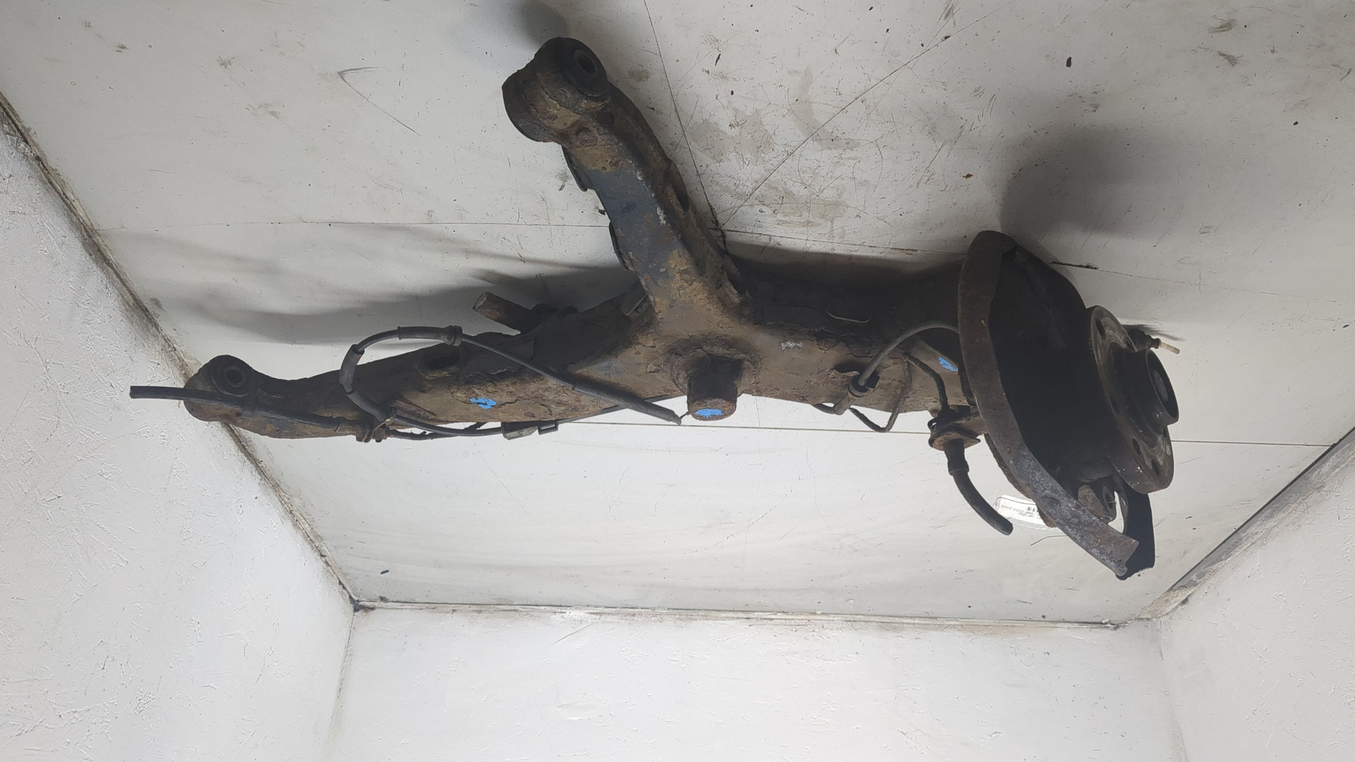 Кулак поворотный задний правый