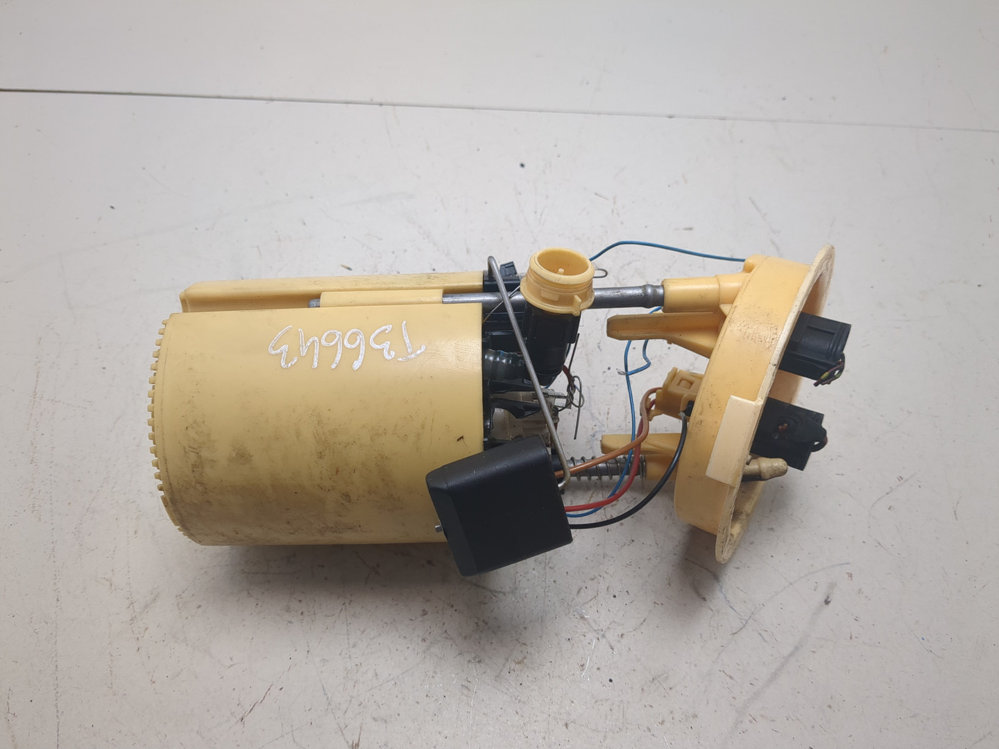 Насос топливный электрический