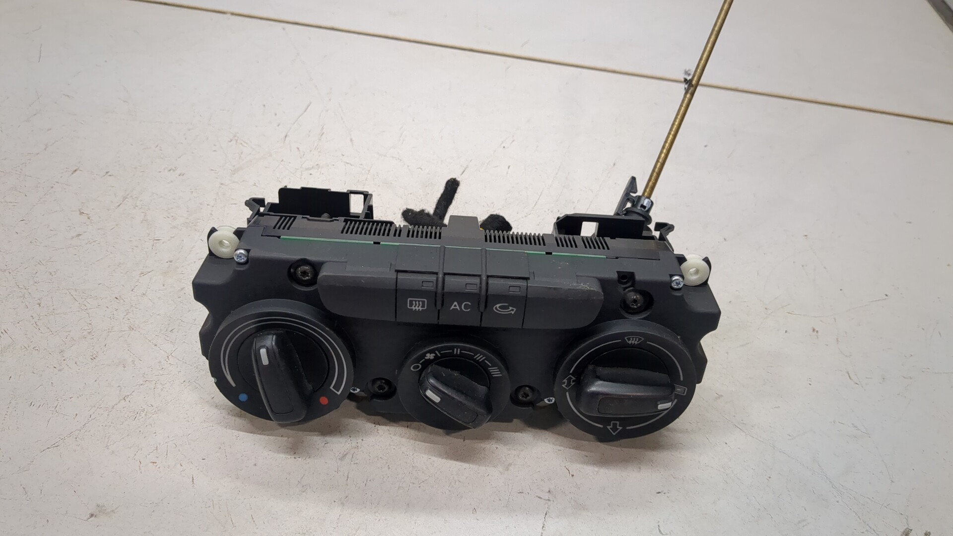 Переключатель отопителя