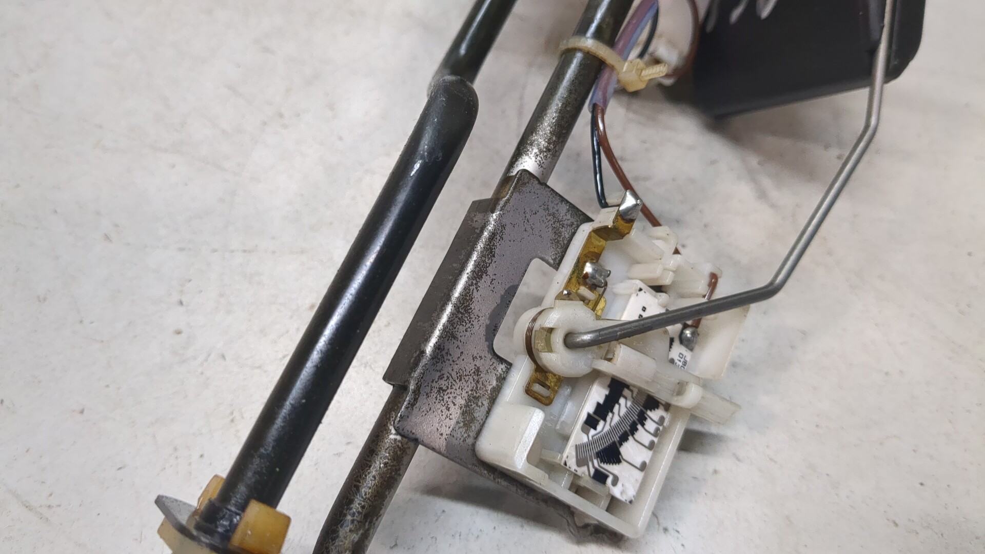 Датчик уровня топлива